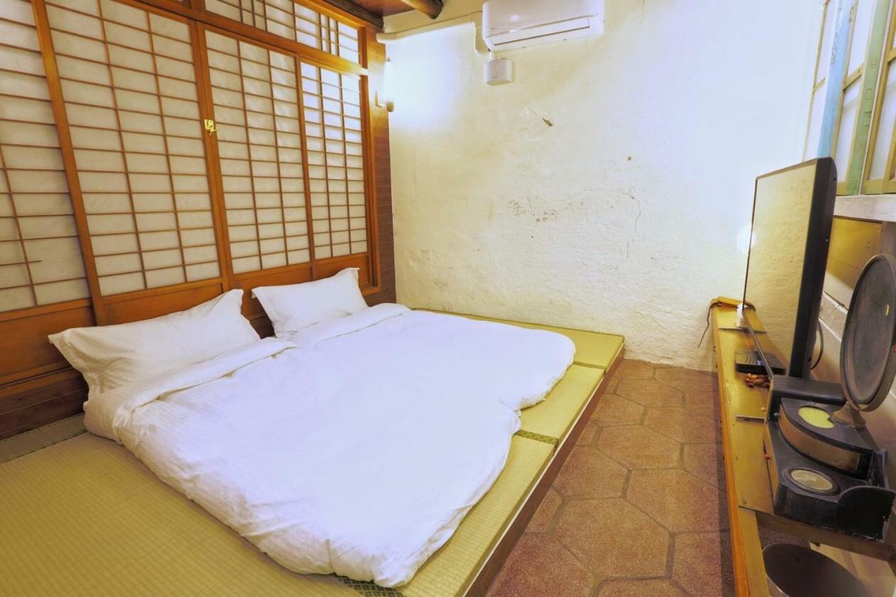 台南赤崁月樓tainan Moon House Inn エクステリア 写真