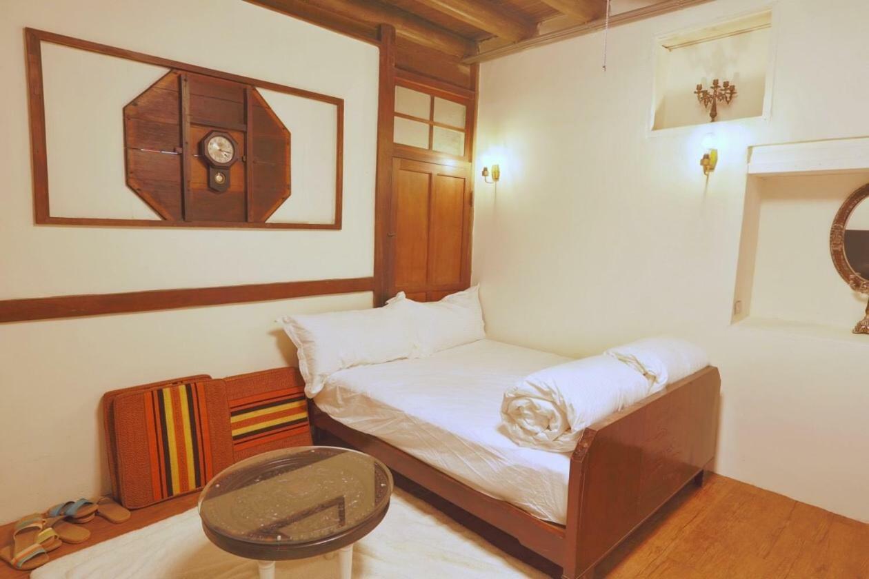 台南赤崁月樓tainan Moon House Inn エクステリア 写真