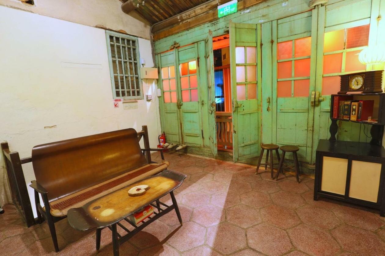 台南赤崁月樓tainan Moon House Inn エクステリア 写真