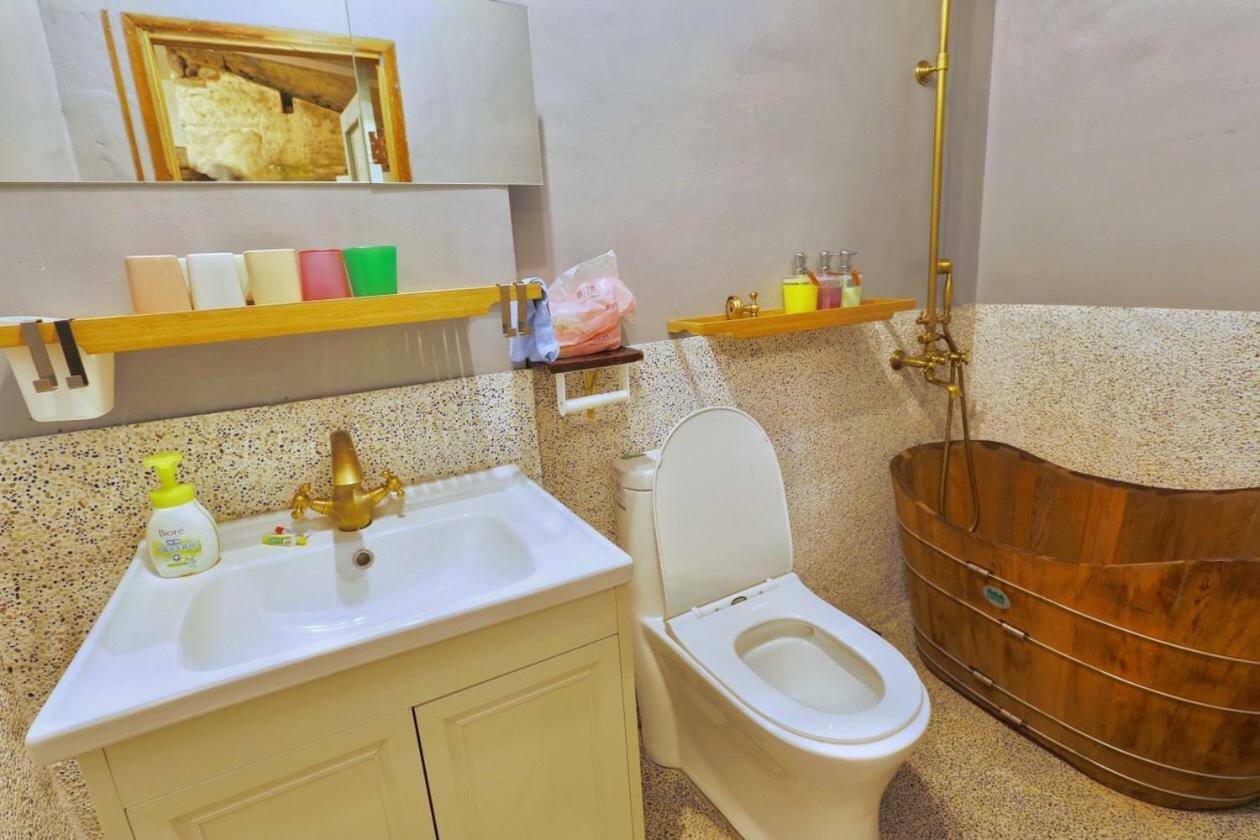 台南赤崁月樓tainan Moon House Inn エクステリア 写真