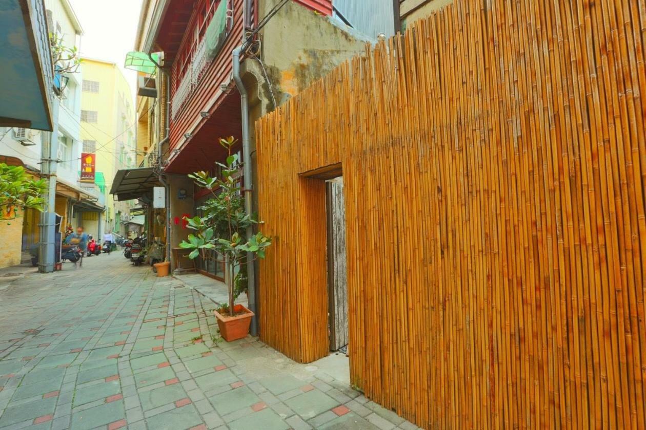 台南赤崁月樓tainan Moon House Inn エクステリア 写真