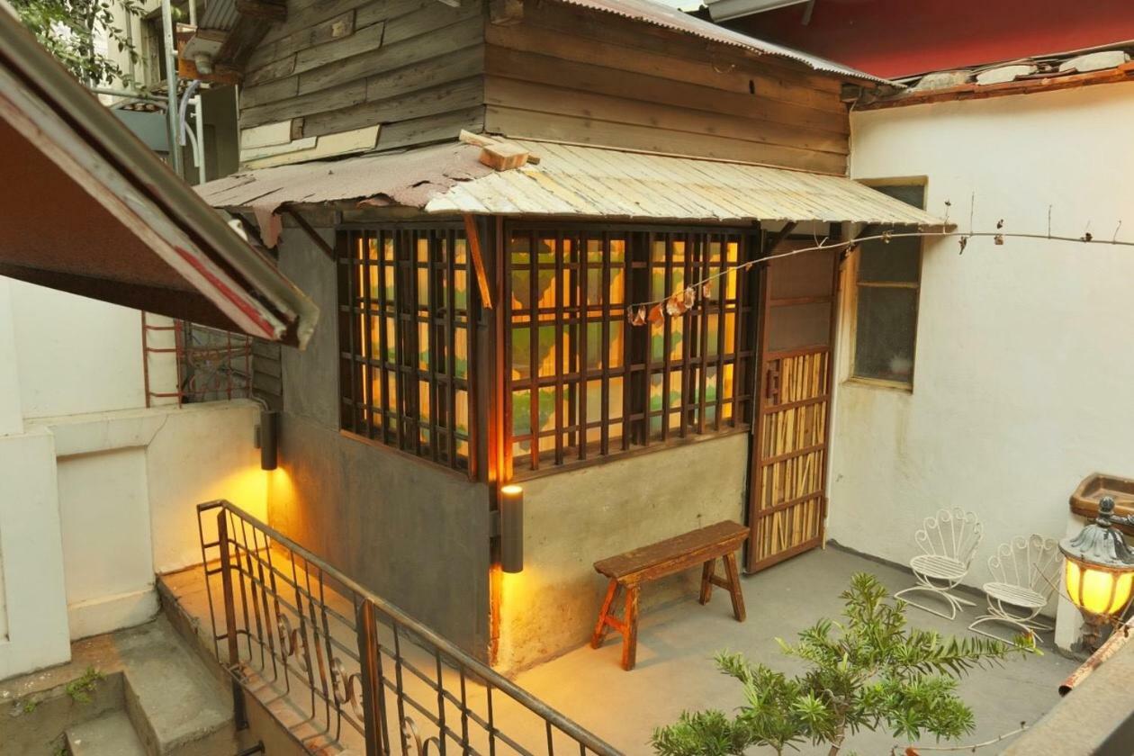 台南赤崁月樓tainan Moon House Inn エクステリア 写真